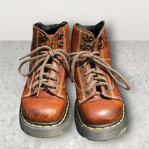 Walnut Brown Authentic Doc Martens size 7 women’s 5 men’s 8A07 Airware